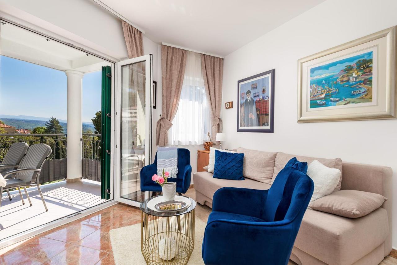 Light Summer Apartment With A Swimming Pool Abbazia Esterno foto