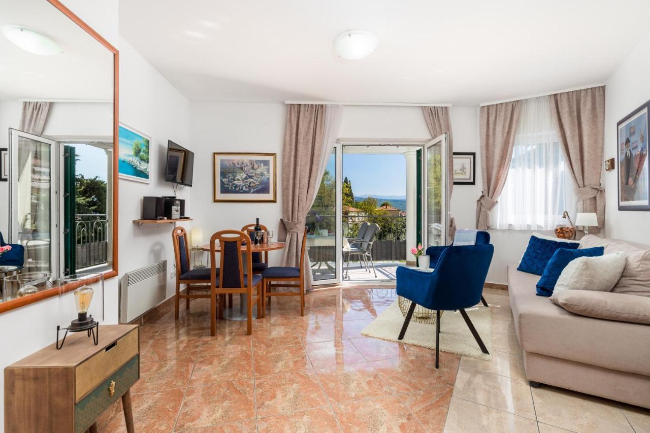 Light Summer Apartment With A Swimming Pool Abbazia Esterno foto